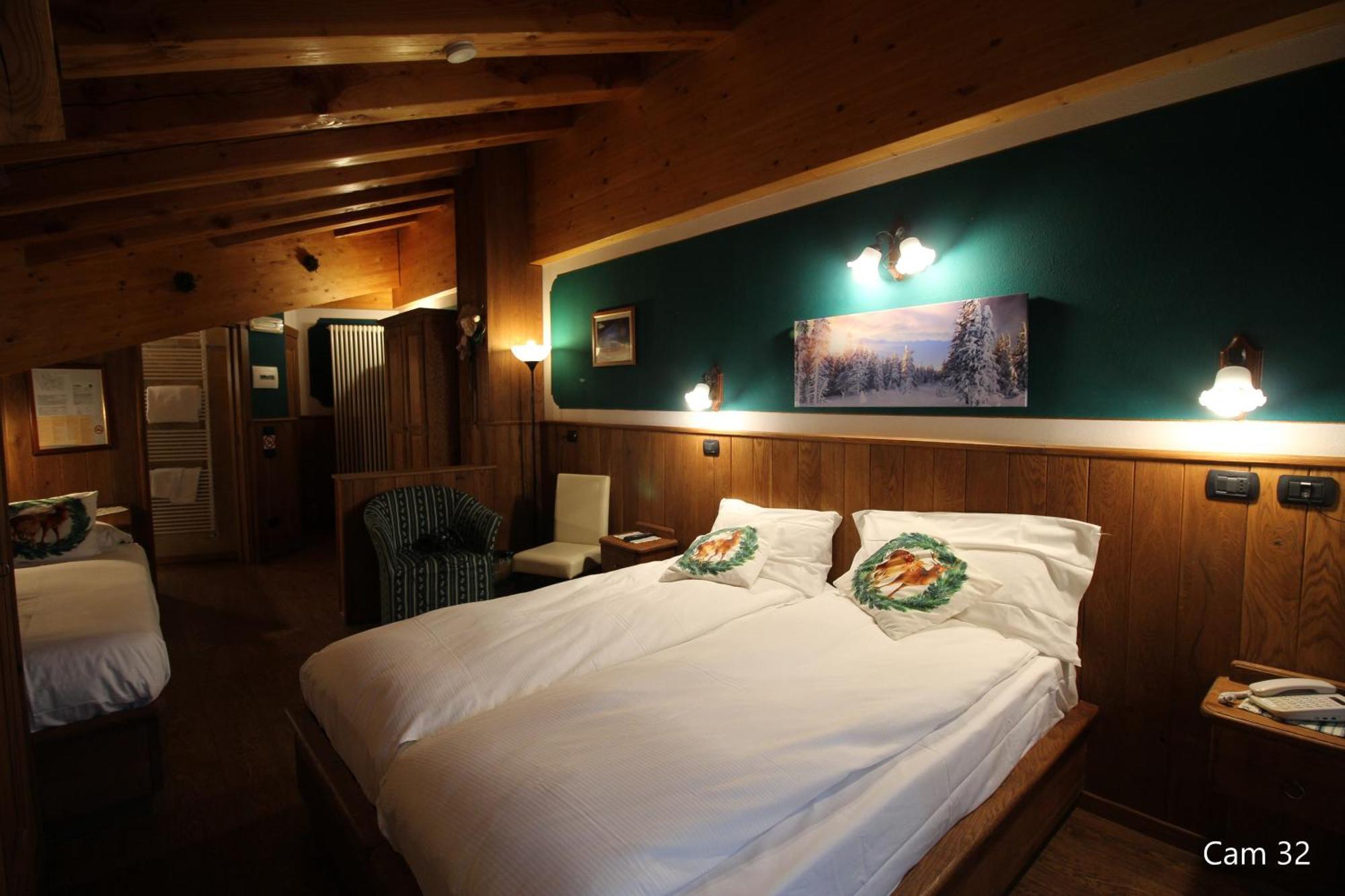 Hotel Meynet بيريوِل تْشيرفينيا المظهر الخارجي الصورة