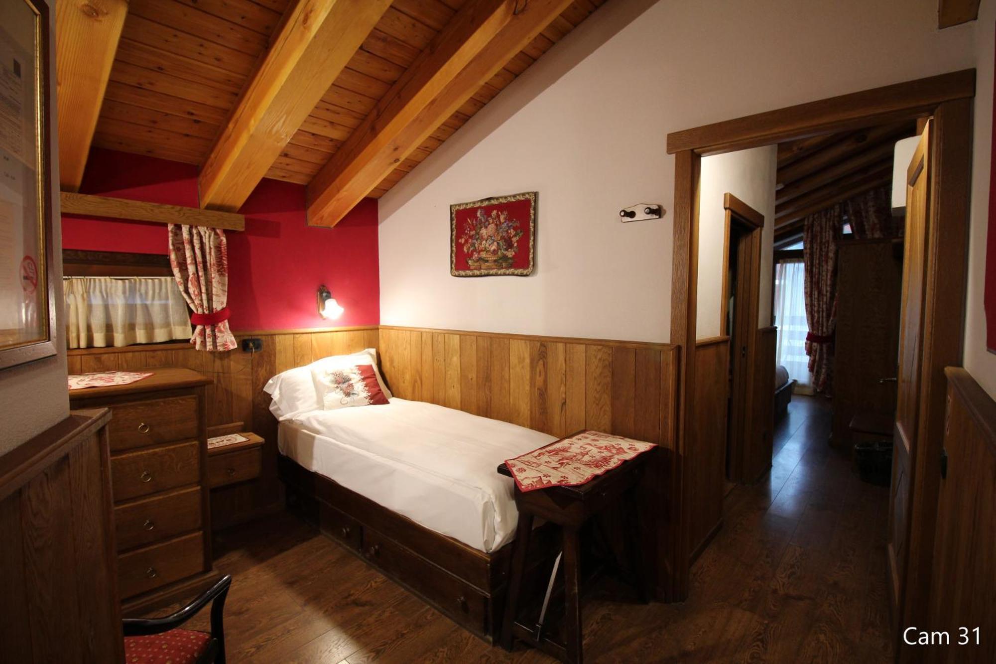 Hotel Meynet بيريوِل تْشيرفينيا المظهر الخارجي الصورة