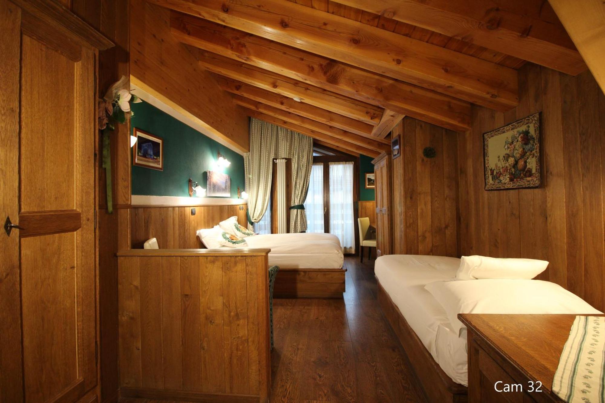 Hotel Meynet بيريوِل تْشيرفينيا المظهر الخارجي الصورة
