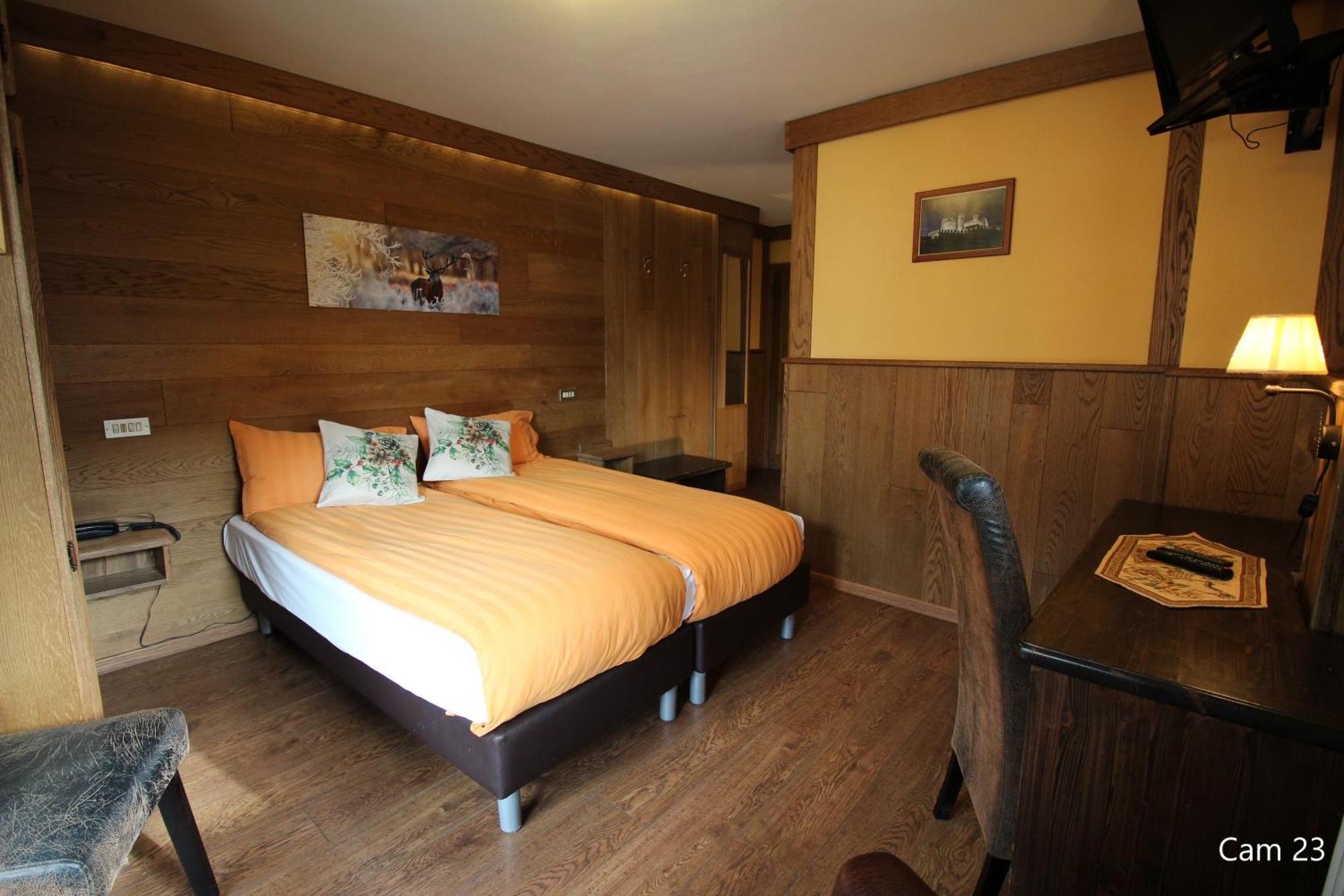 Hotel Meynet بيريوِل تْشيرفينيا المظهر الخارجي الصورة